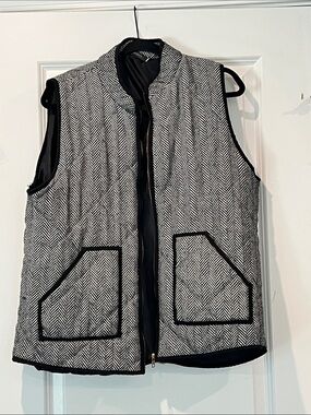 Men's Quilted Herringbone Vest - Black & White